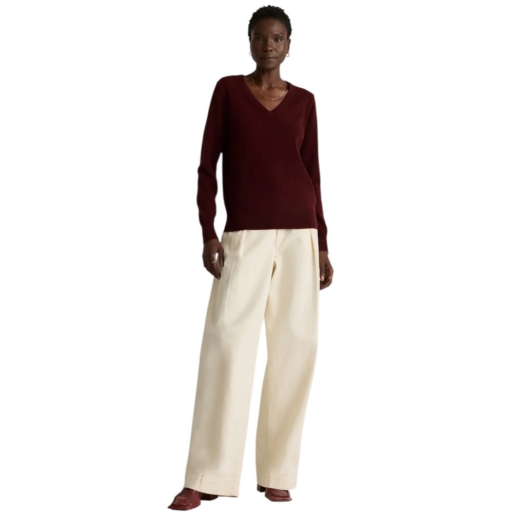 Quince Mongolian Cashmere V-Neck Sweater L Rich Burgundy Fall Cozy Thanksgiving - Picture 2 of 10